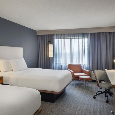 Courtyard By Marriott Springfield Airport Hotel Eksteriør billede