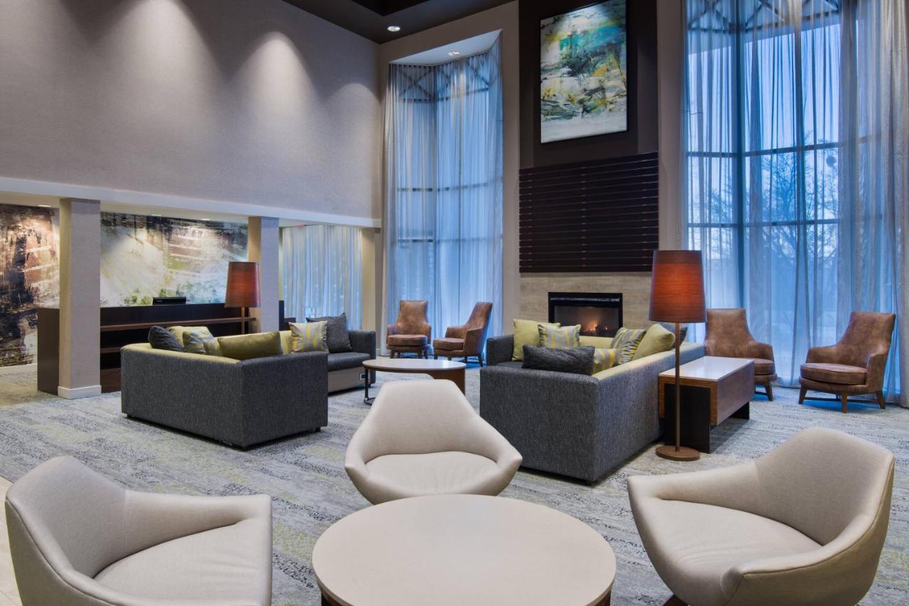 Courtyard By Marriott Springfield Airport Hotel Eksteriør billede