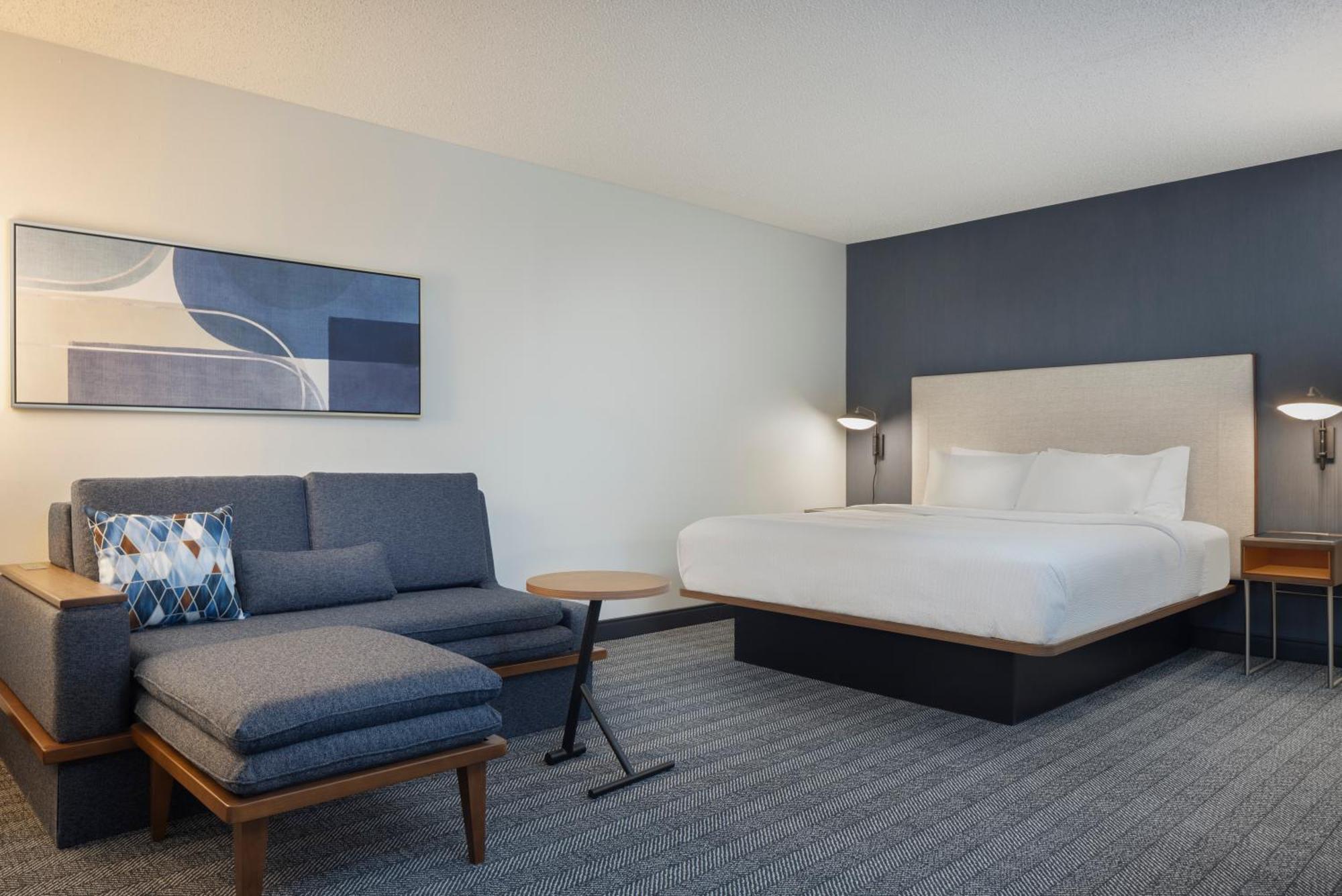 Courtyard By Marriott Springfield Airport Hotel Eksteriør billede