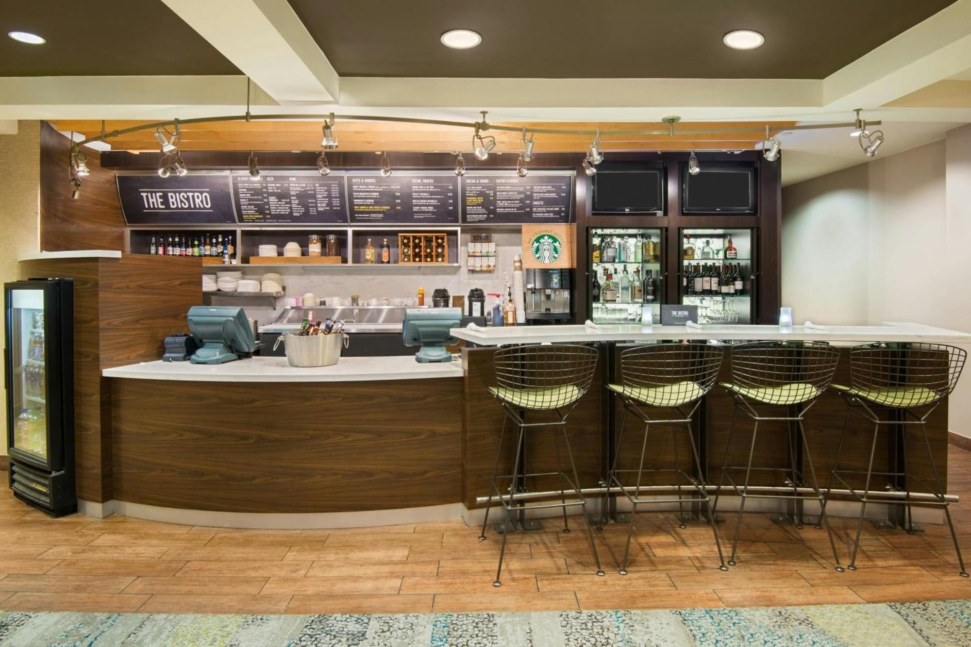 Courtyard By Marriott Springfield Airport Hotel Eksteriør billede